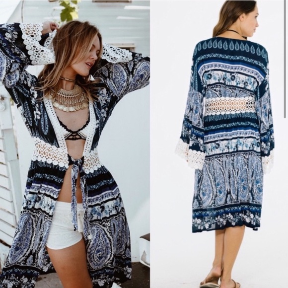 Gorgeous “Raga” Free People Luisa Kimono - Picture 2 of 5